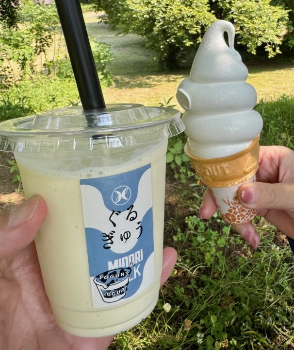 「みどり工場直売所」パイナップルシェイク