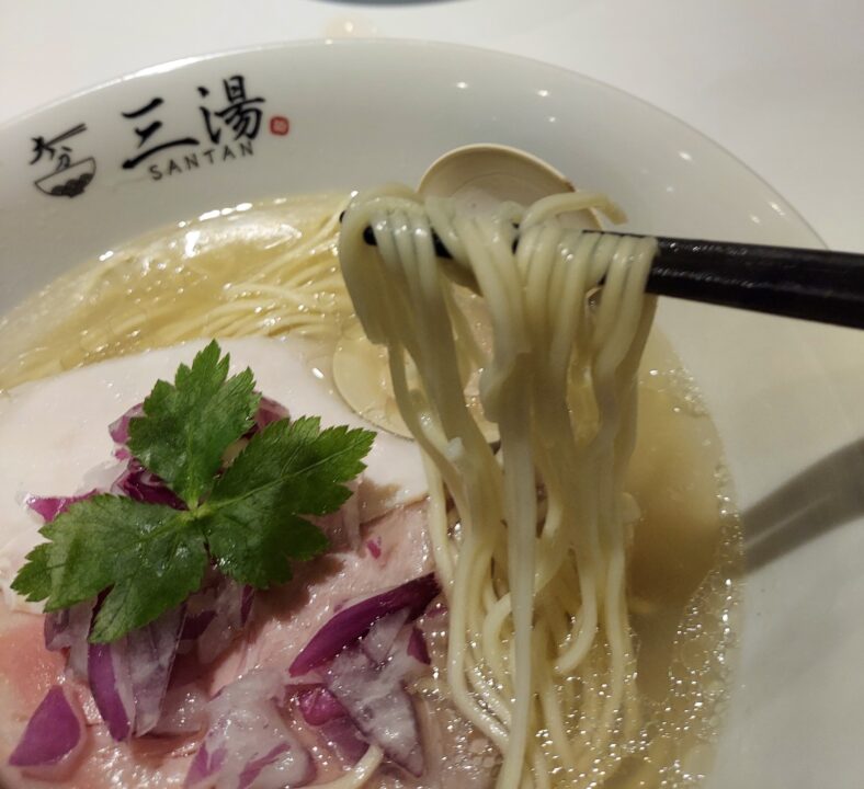 貝太郎の麺