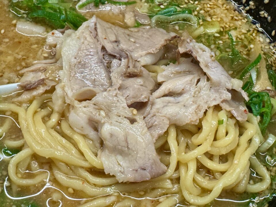 「来来亭 下郡店」味噌ラーメン・ネギの量多め