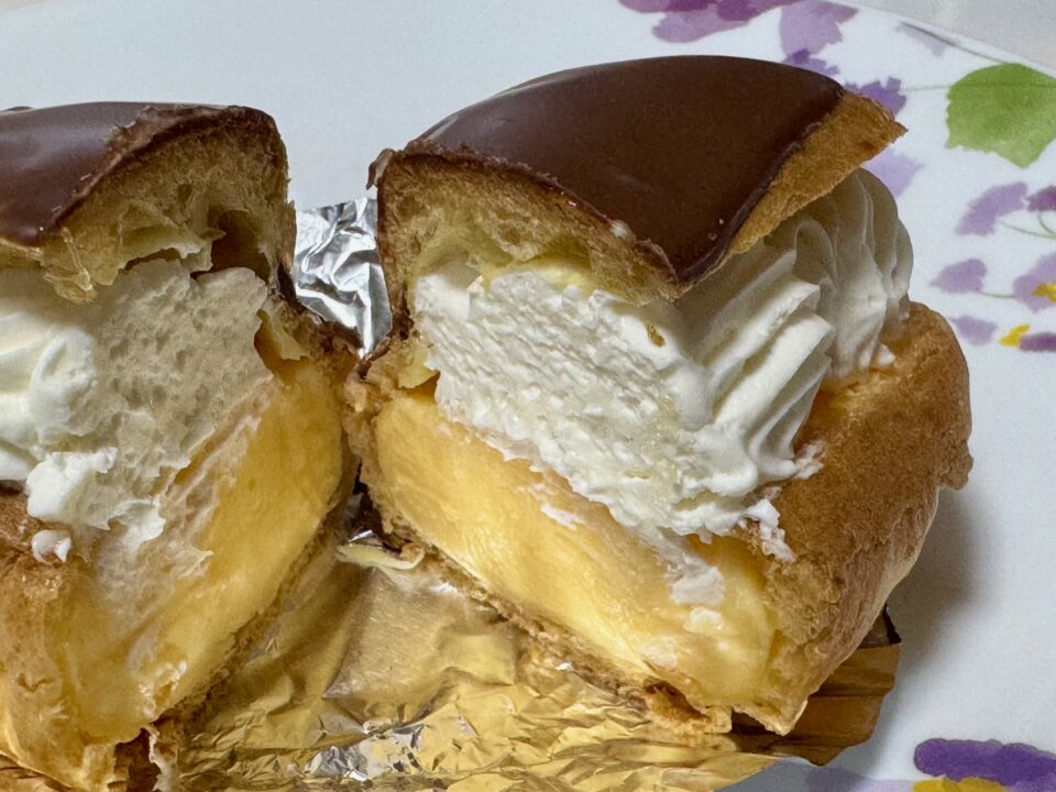 「クランベリーアトベ」エクレア