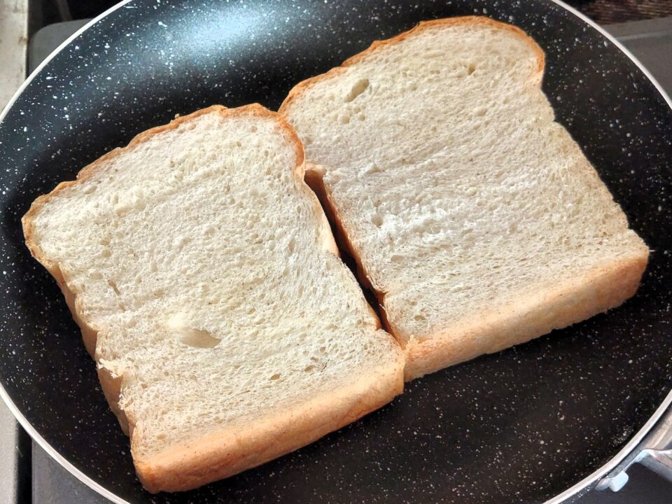 「まきのマキ」もち麦山食パン