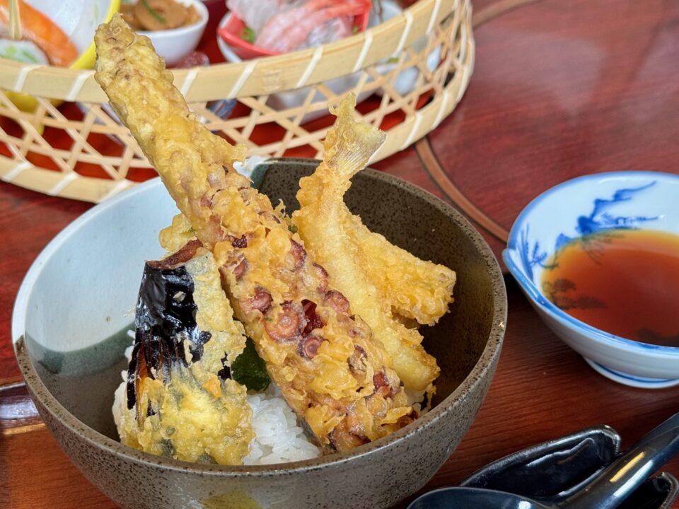 「お食事処ぶんご」助六たこ天丼