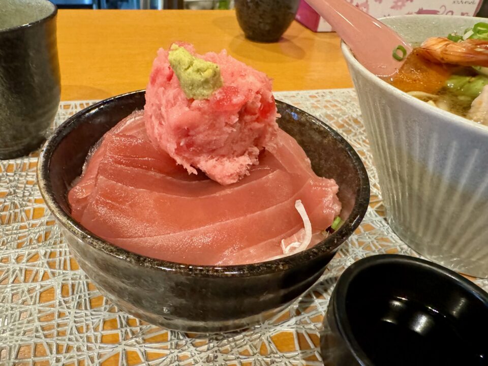 「cafe 鍋 もくれん」マグロ丼（小）