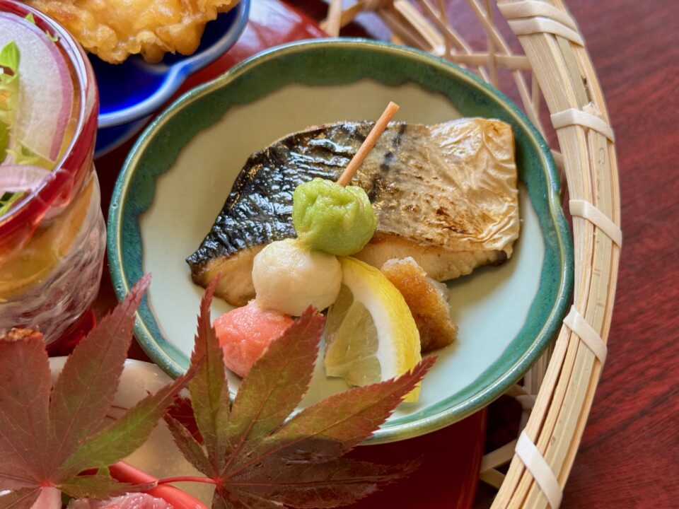 「お食事処ぶんご」梅定食