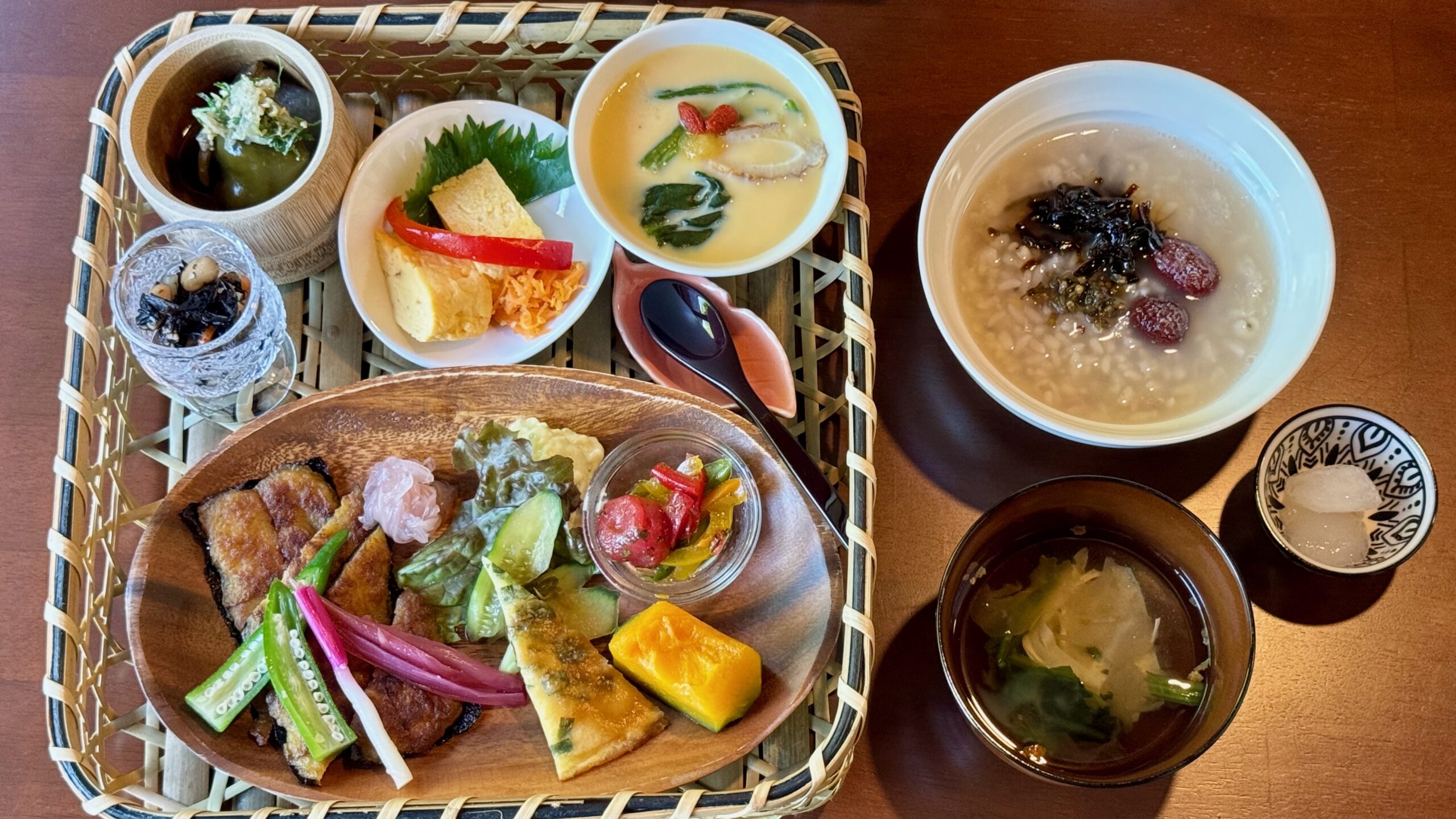 薬膳茶屋 花於菟～はなおと～（大分市上野）