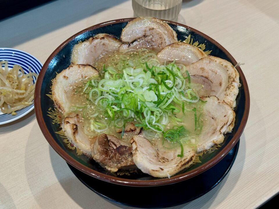 「大分ラーメン 十八番」十八番ラーメン