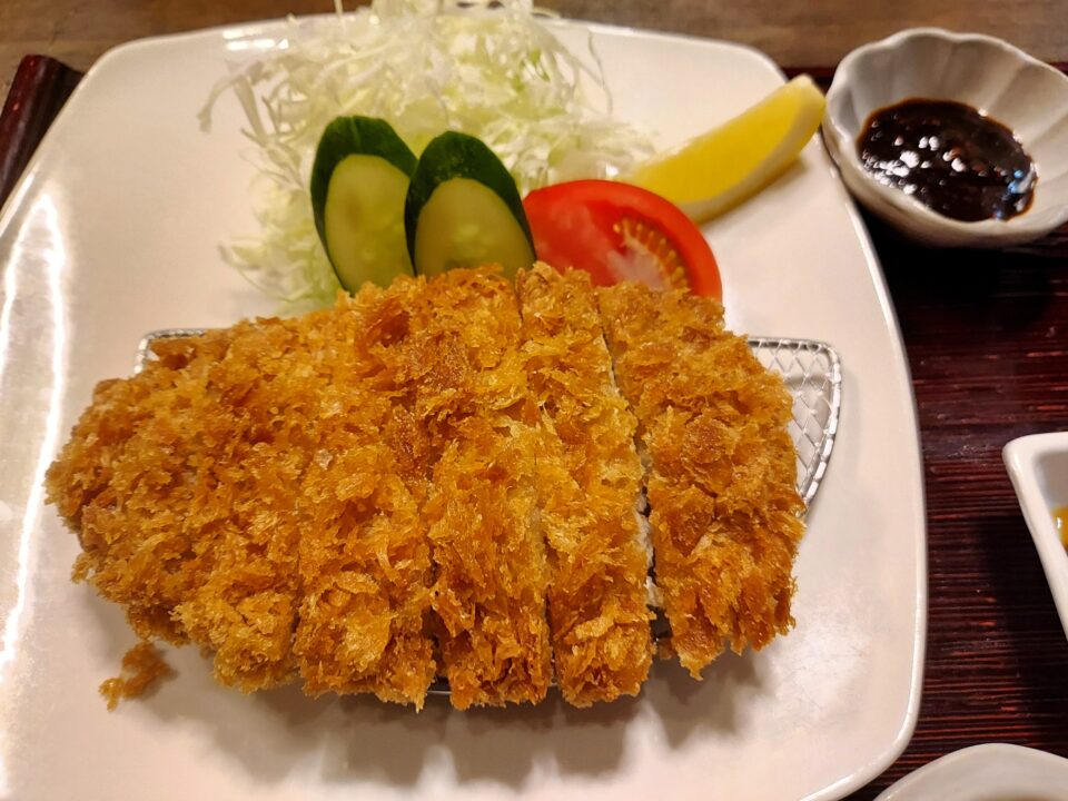 「父娘庵（おやこあん）」ロースカツ定食