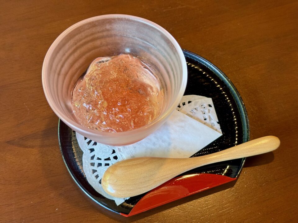 「薬膳茶屋 花於菟～はなおと～」竹かご膳