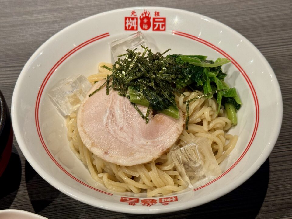 「元祖辛麺屋 桝元 南大分店」特製冷やしつけ麺