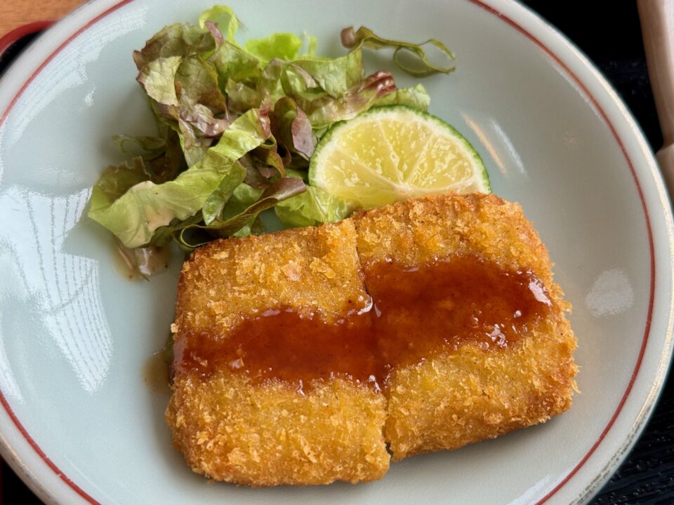 「食事処りんすけ」じゃこ定食