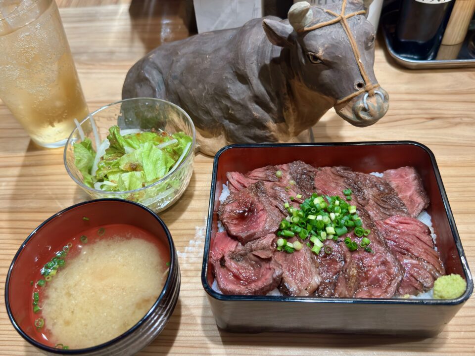 「和食ダイニング 牛串堂 大分高城店」ハラミ重定食