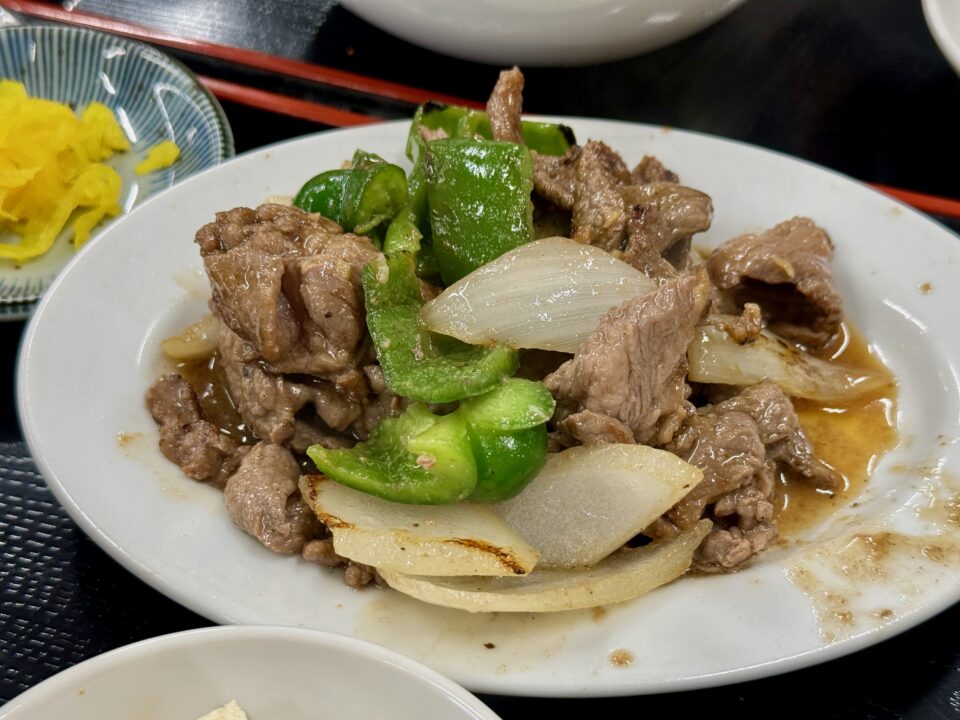 「中華料理 王府」焼肉定食