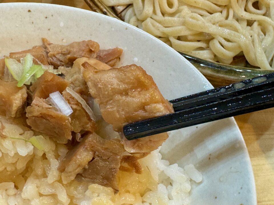 「自家製麺 めぬま」チャーシュー丼