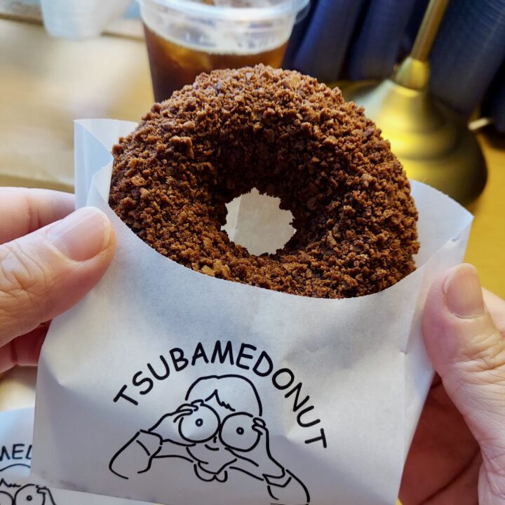 「TSUBAME DONUT（ツバメドーナツ） 渡辺通店」チョコクランチ