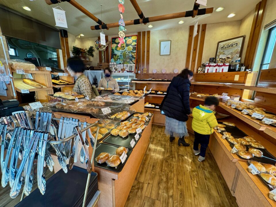 「おひげのぱんやさん」店内