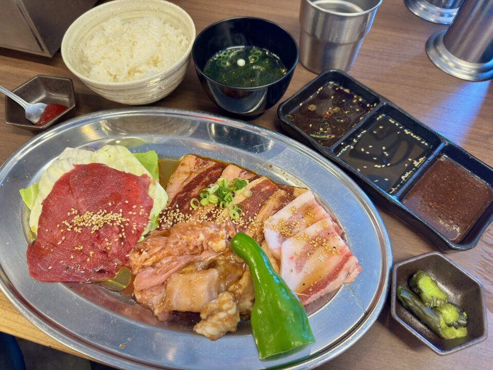 「焼肉セブン」おまかせ焼肉定食