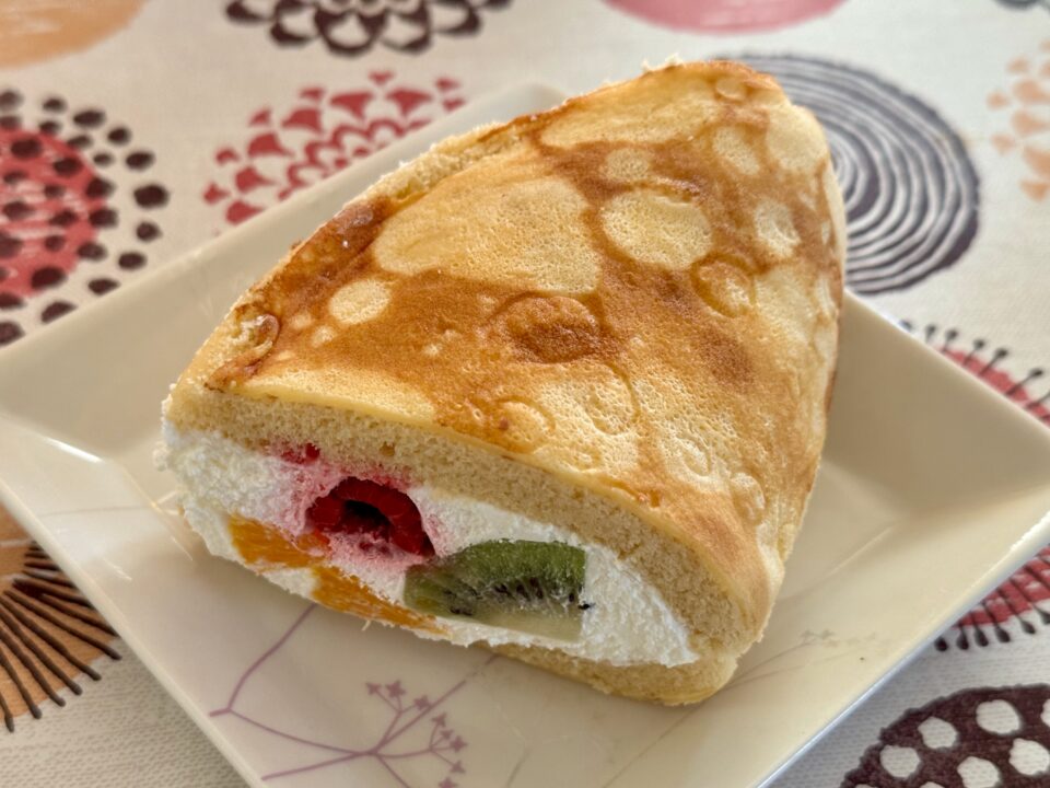 「お菓子工房 紺や」紺やクレープ