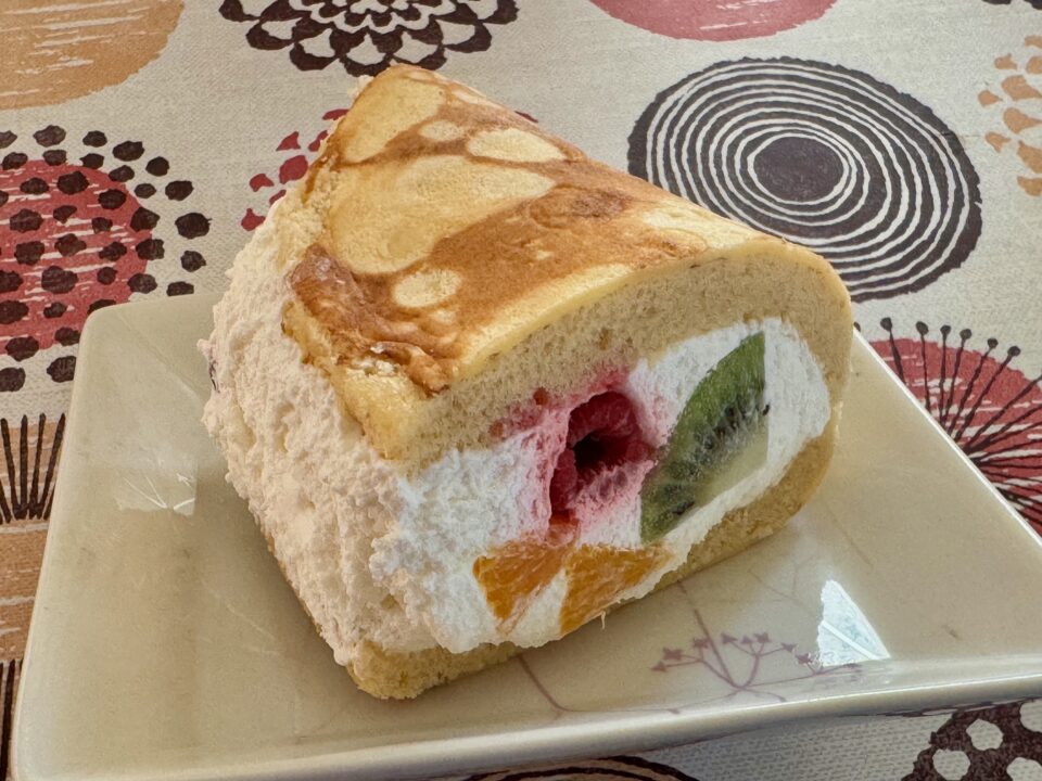 「お菓子工房 紺や」紺やクレープ