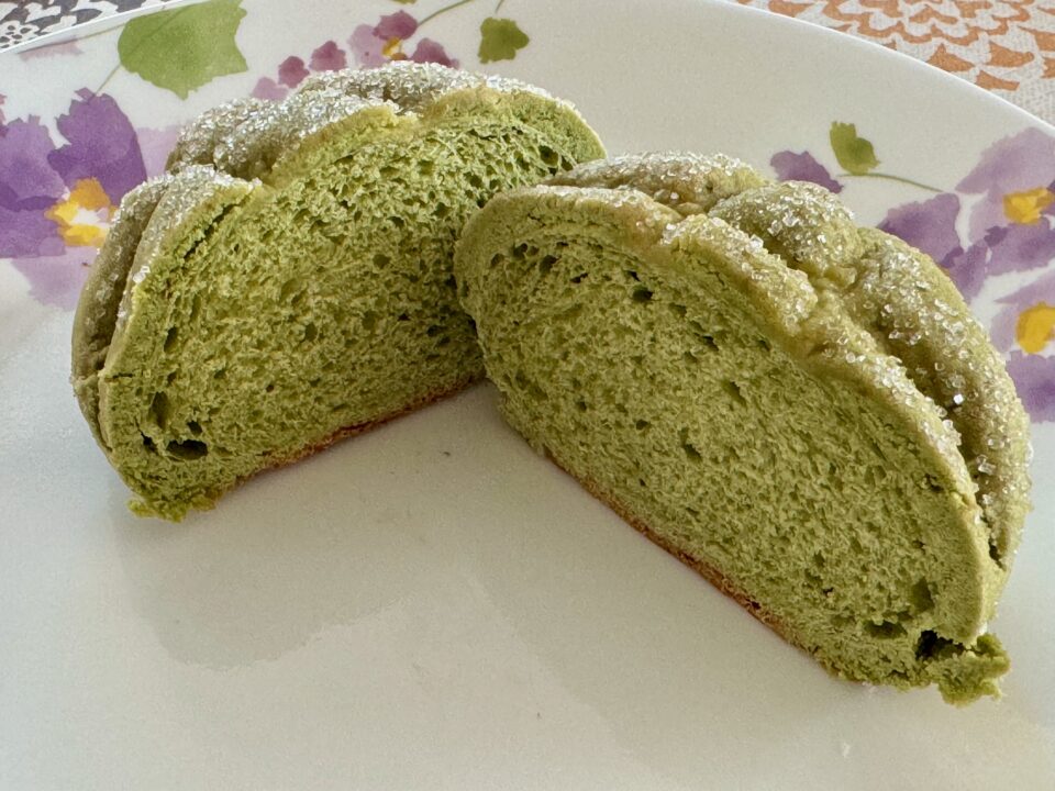 「手ごねパン gracias(グラシアス)」メロンパン・抹茶