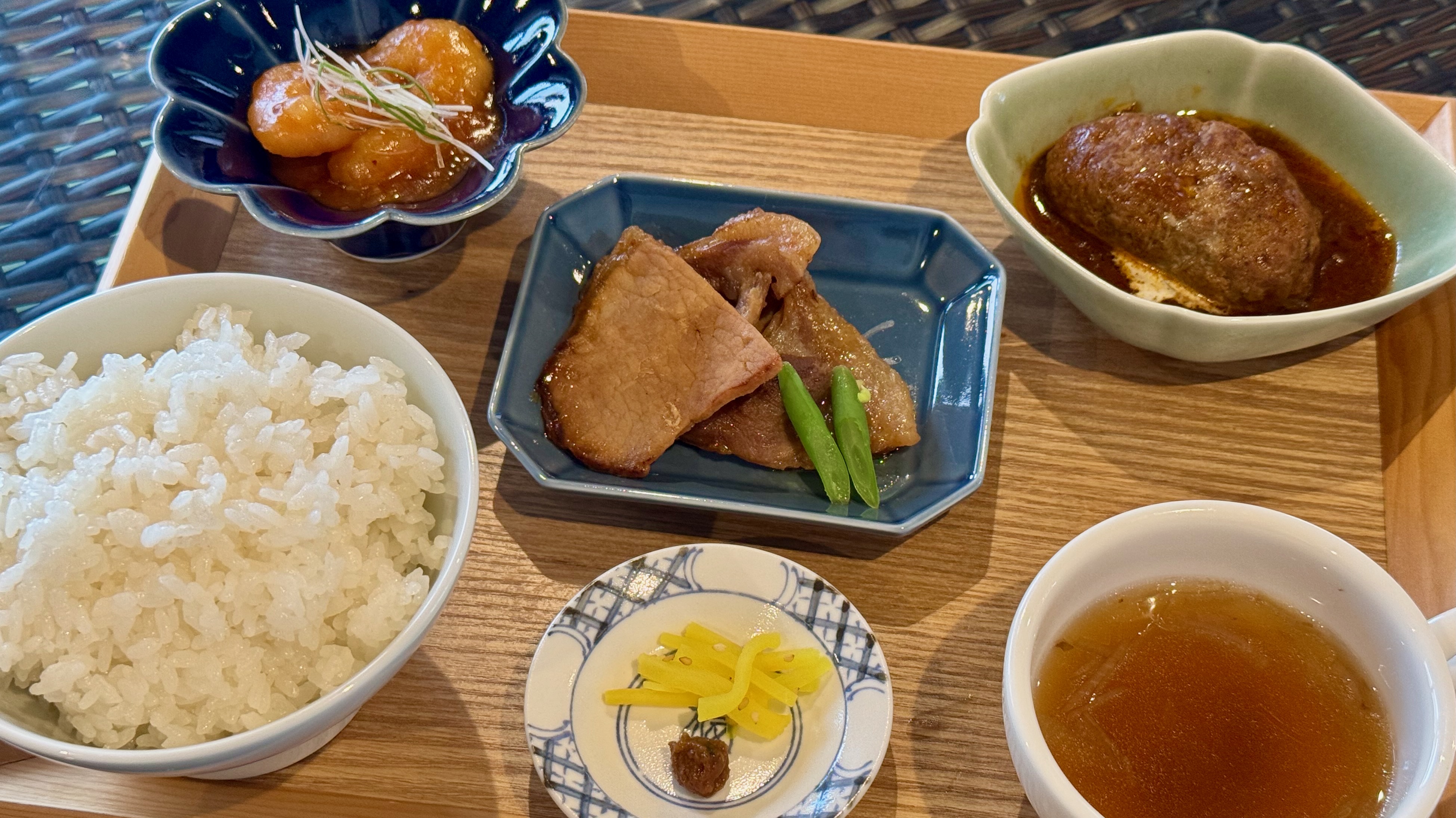 THE FOUR SEASONS CAFE SiKi（由布市挟間町）