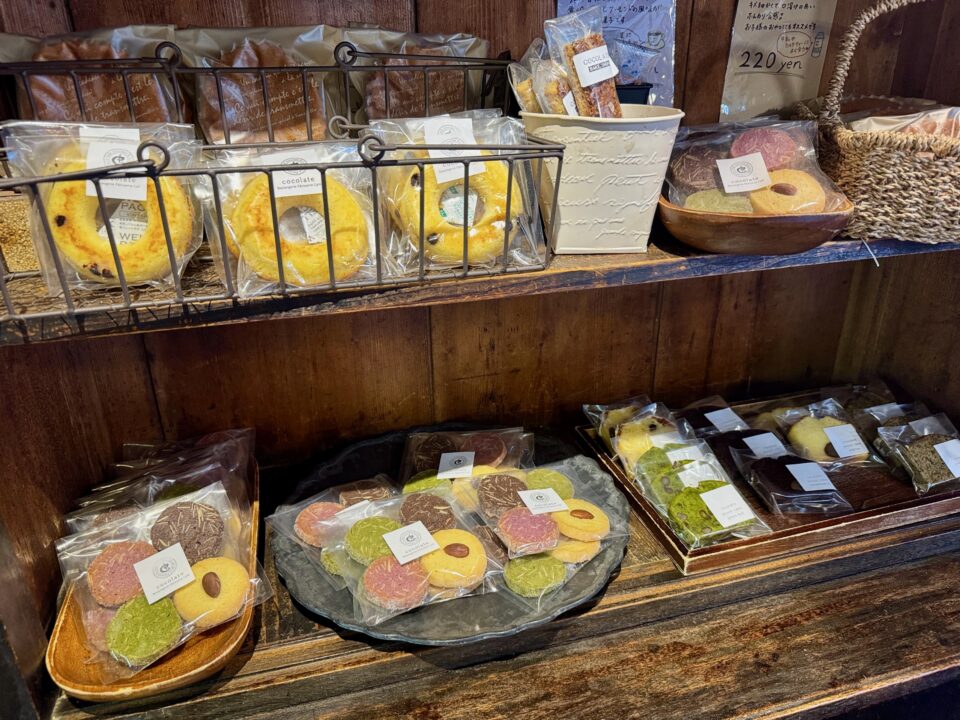 「cocolate(ココラート)」店内
