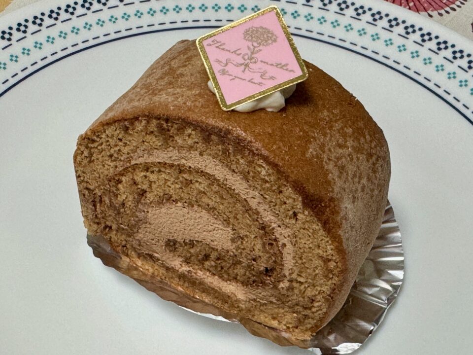 「パティスリー パマル(Patisserie Pasmal)」チョコロールカット