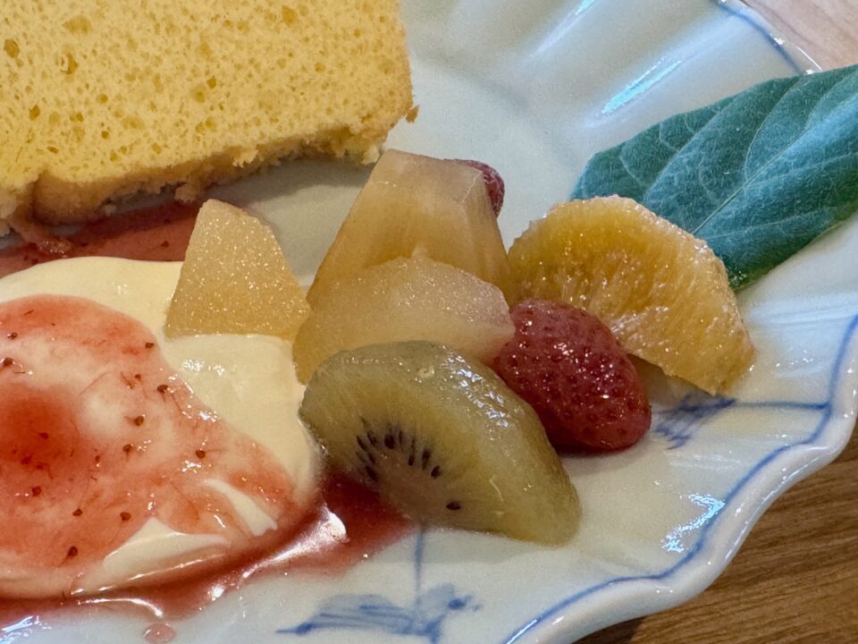 「THE FOUR SEASONS CAFE SiKi」シフォンケーキ