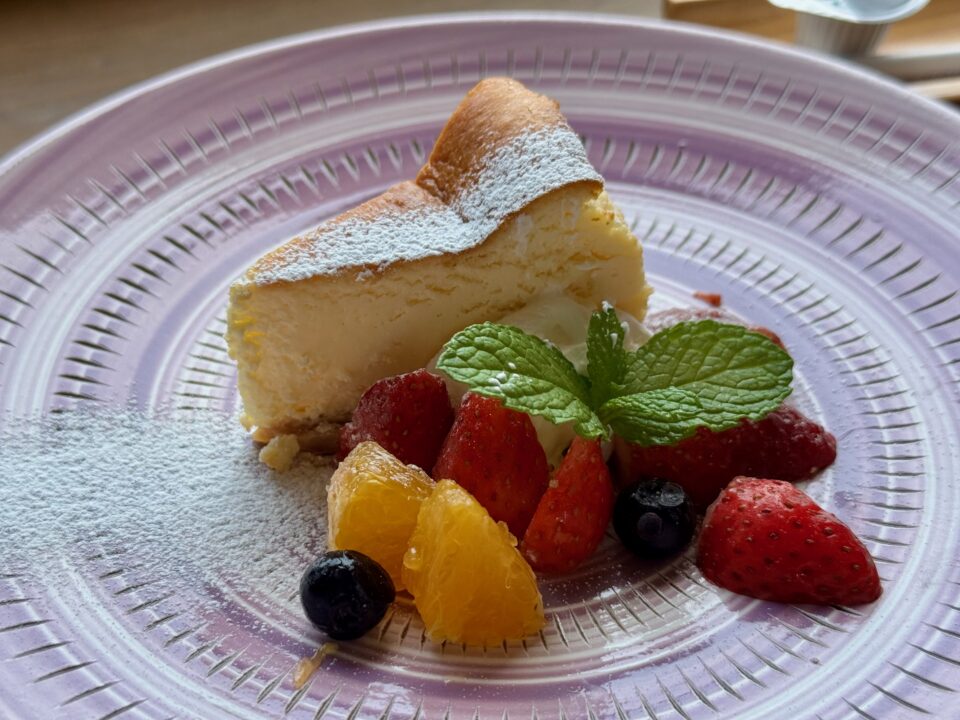 「ほたるの雫」レモンクリームチーズケーキ&豆岳コーヒー