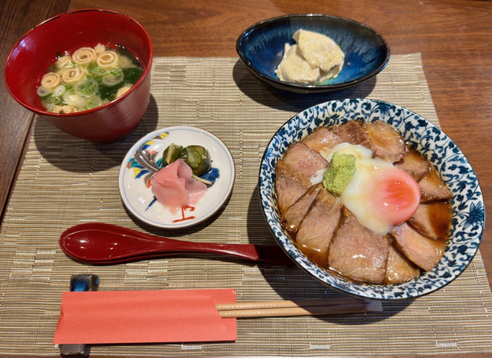 「由布院 その田」黒毛和牛のどんぶり