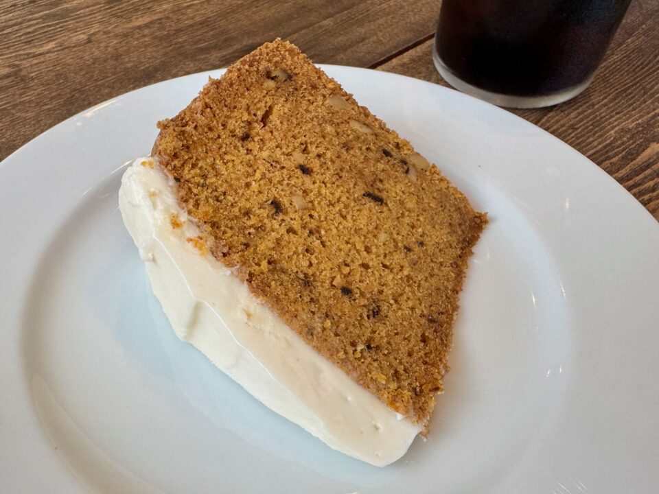 「百種（ももくさ）」キャロットケーキ