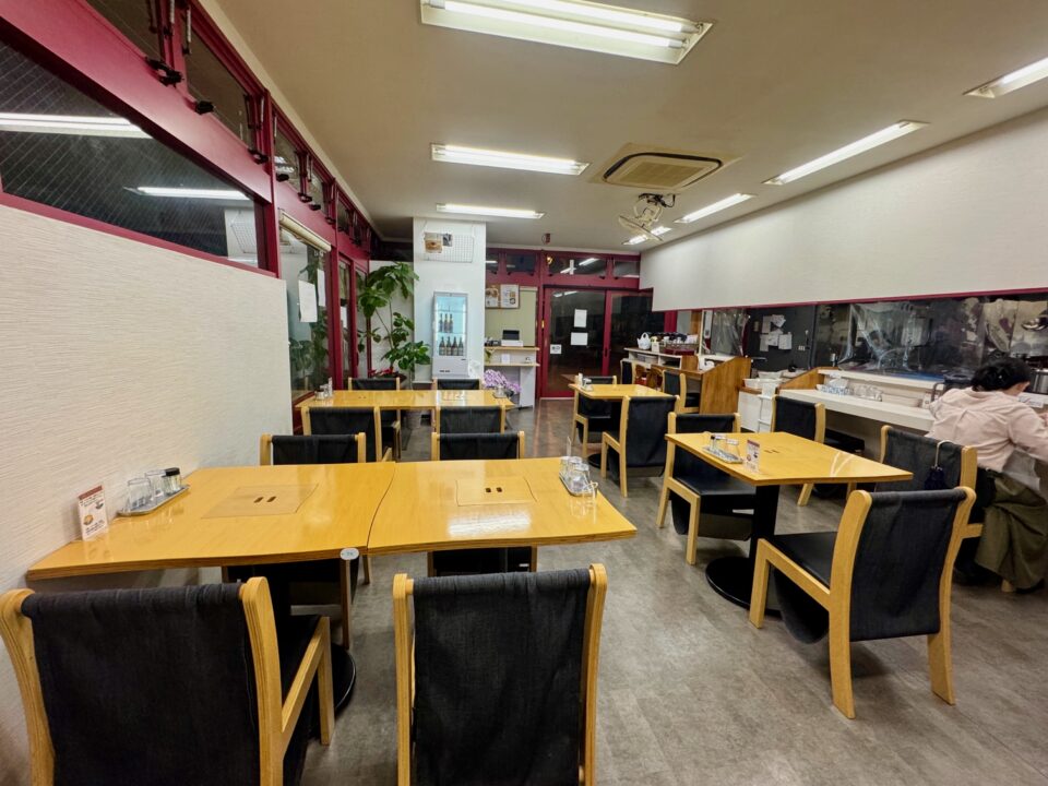 「別府辛麺 大翔」店内