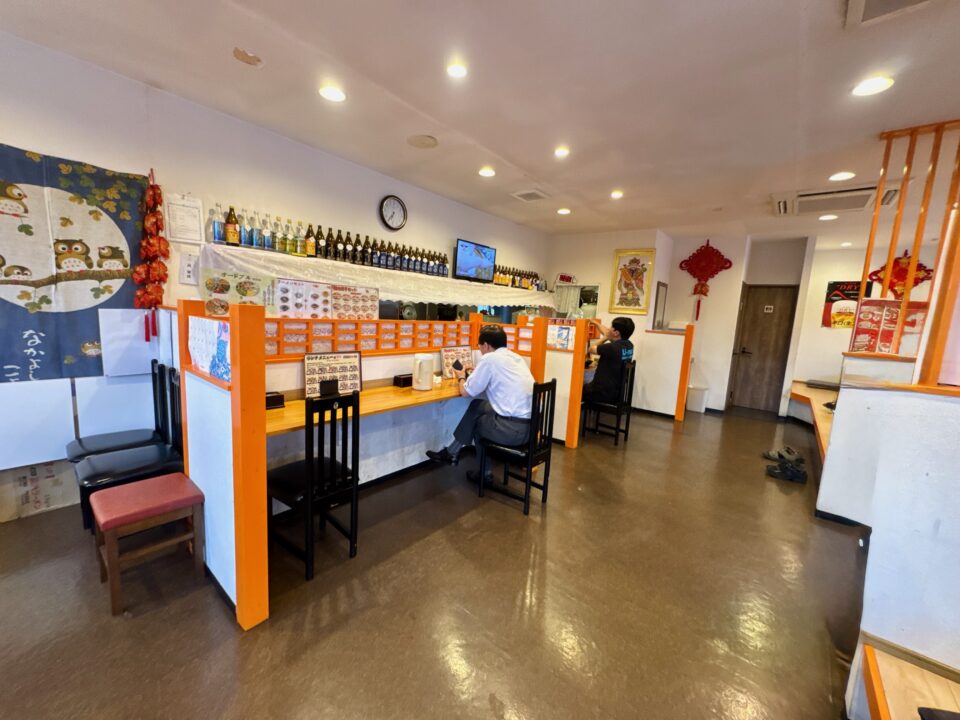「台湾料理 吉源 敷戸店」店内