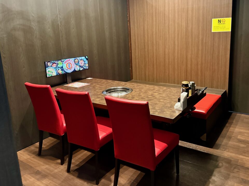 「韓国苑 わさだ店」店内