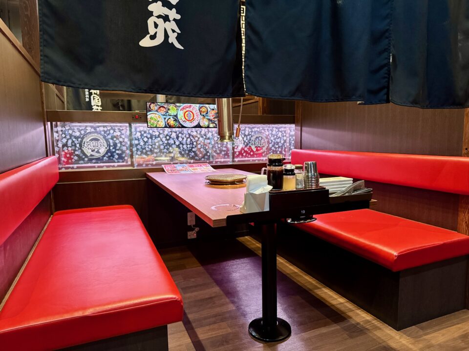 「韓国苑 わさだ店」店内