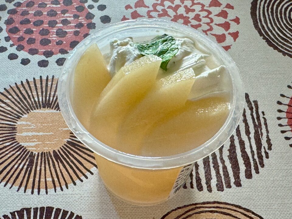 「清川ふるさと物産館 夢市場(道の駅きよかわ)」桃のコンポートゼリー