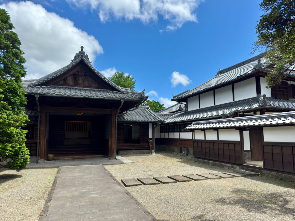 「cafe 凡と凛」稲葉家下屋敷・旧平井家住宅