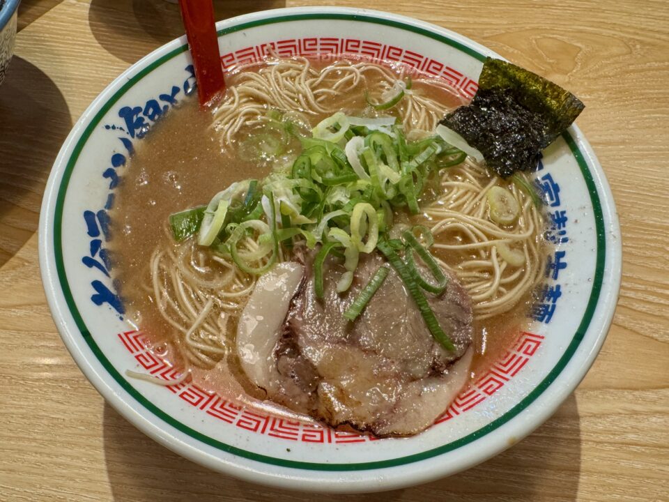 「大分ラーメン 銀とら」ラーメン