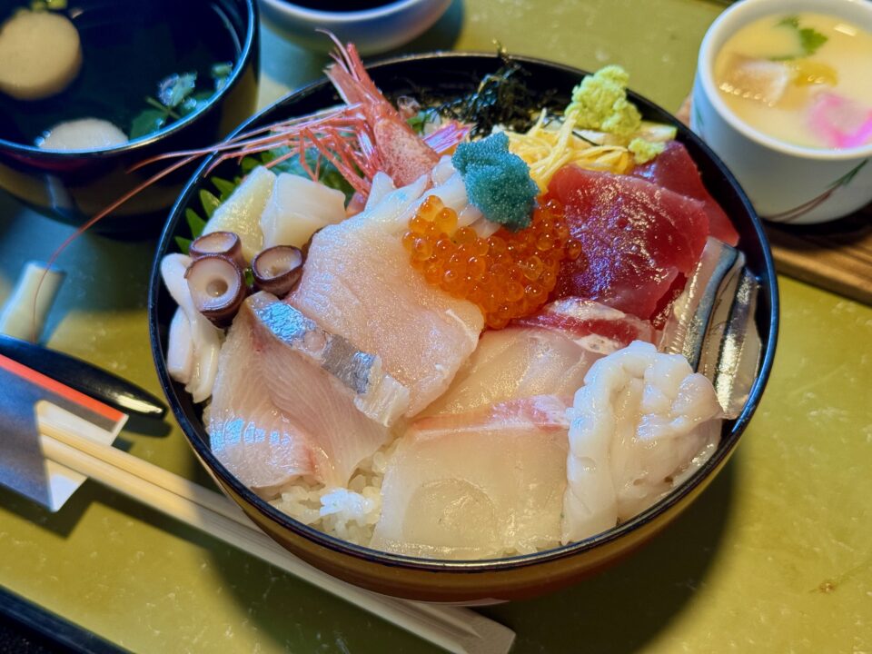 「古都の酒家 海鮮 かわ村」海鮮丼セット