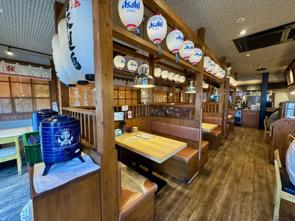「大分ラーメン 銀とら」店内