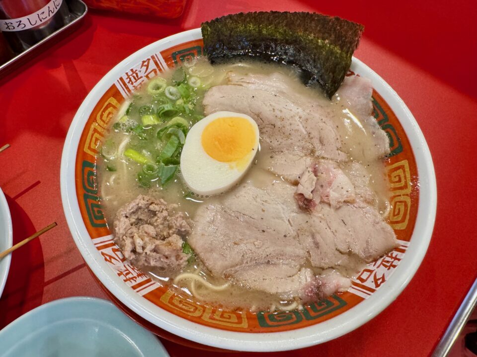 「懐かしの味 豚骨伝説タロー」特製ラーメン
