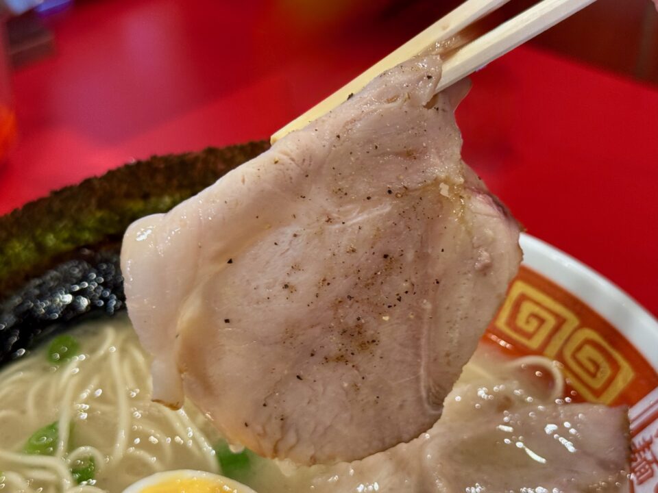 「懐かしの味 豚骨伝説タロー」特製ラーメン