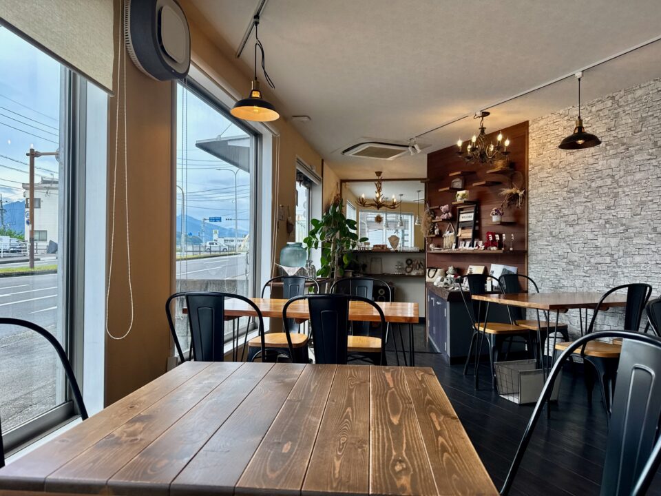 「Cafe & zakka yumekaze」店内