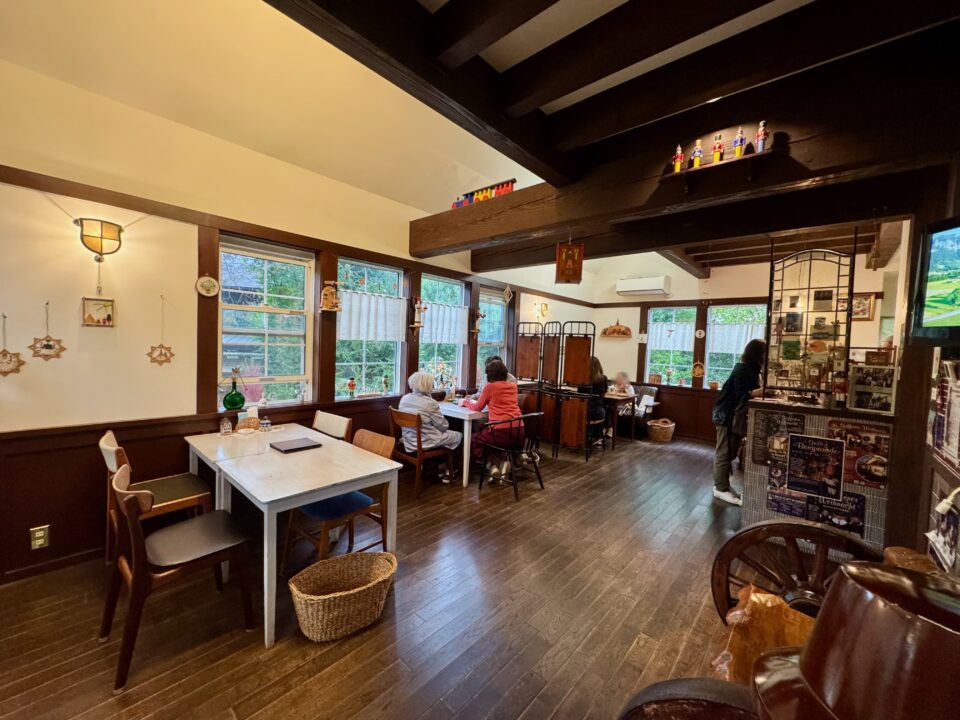 「ザイフェナー・ティッペル」店内