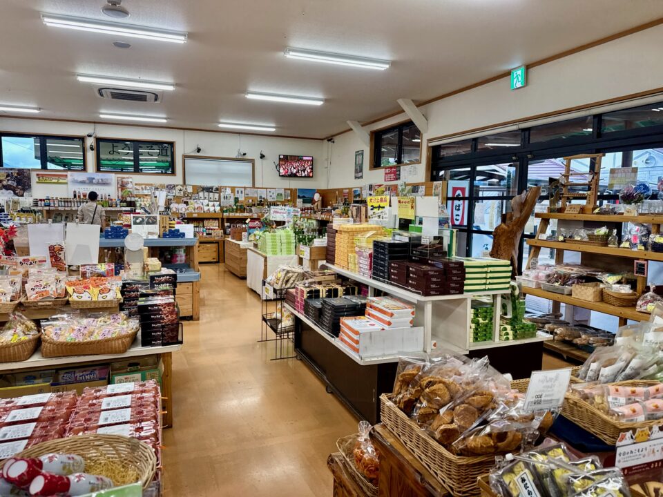 「道の駅 竹田」店内