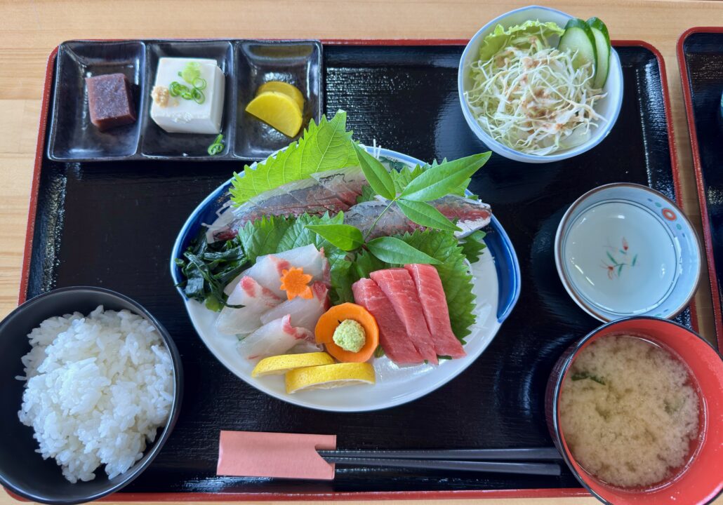 「かぐらちゃや」たけのこ食堂(
刺身定食A)