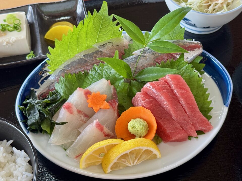 「かぐらちゃや」たけのこ食堂(
刺身定食A)