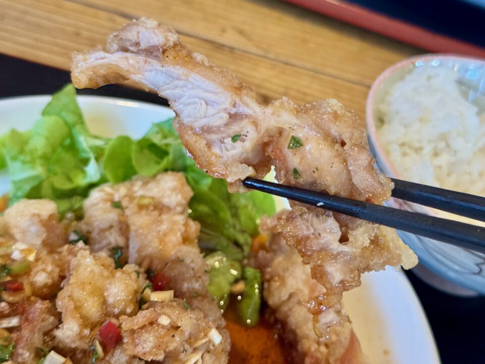 「中国料理 王さん」油淋鶏定食