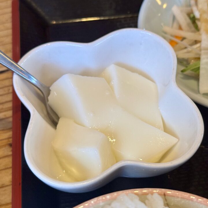 「中国料理 王さん」油淋鶏定食
