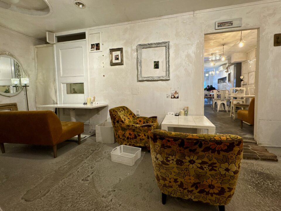 「3’s Cafe（サンズカフェ）」店内