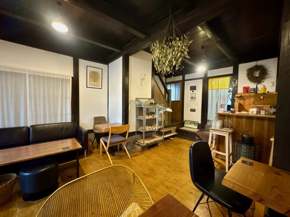 「HARIYO ハリヨ」店内